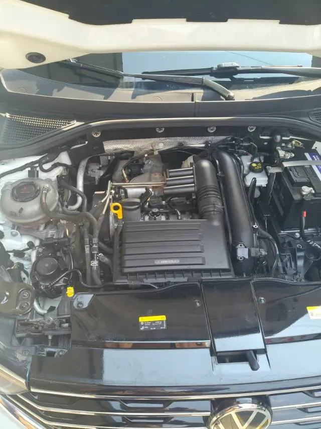 2022 Volkswagen T-Roc 1.4T 150HP L4 7DCT,autocango,china used car exporter,china ev exporter,chinese used car exporter,chinese used ev exporter