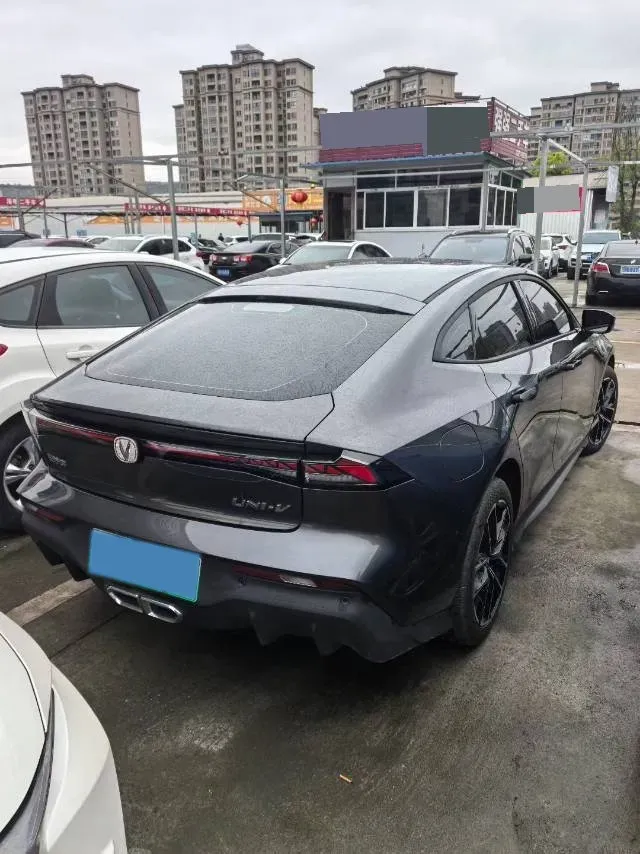 2024 ChangAn UNI-V iDD 1.5L 110HP L4 E-CVT PHEV 18.99KWH,autocango,china used car exporter,china ev exporter,chinese used car exporter,chinese used ev exporter