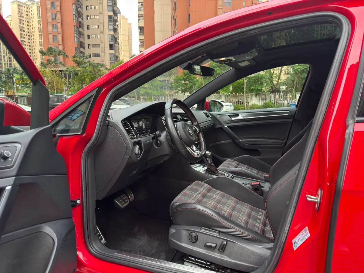 2019 Buick EnvisionPlus 2.0T 260HP L4 9AT,autocango,china used car exporter,china ev exporter,chinese used car exporter,chinese used ev exporter