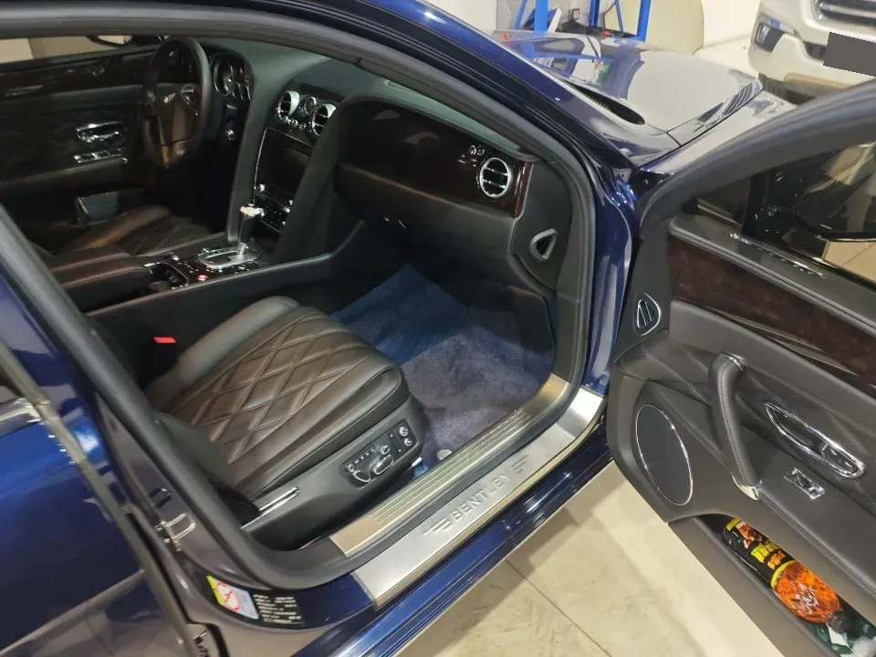 2016 Bentley Flying Spur 4.0T 507HP V8 8AT,autocango,china used car exporter,china ev exporter,chinese used car exporter,chinese used ev exporter