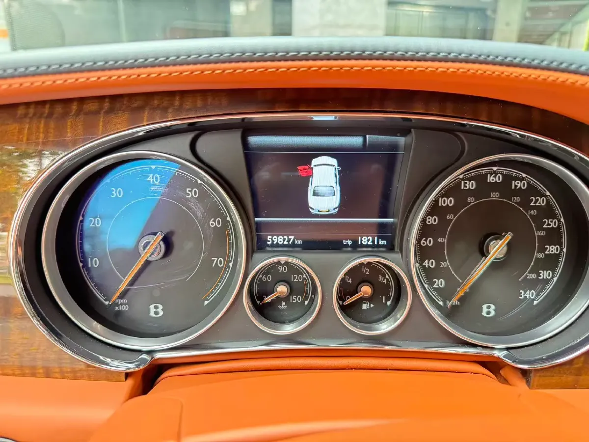 2017 Bentley Flying Spur 4.0T 507HP V8 8AT,autocango,china used car exporter,china ev exporter,chinese used car exporter,chinese used ev exporter