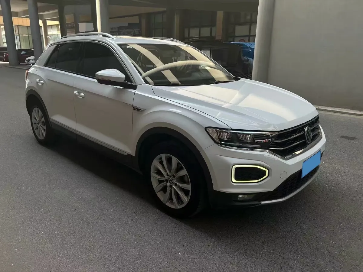 2022 Volkswagen T-Roc 1.4T 150HP L4 7DCT,autocango,china used car exporter,china ev exporter,chinese used car exporter,chinese used ev exporter