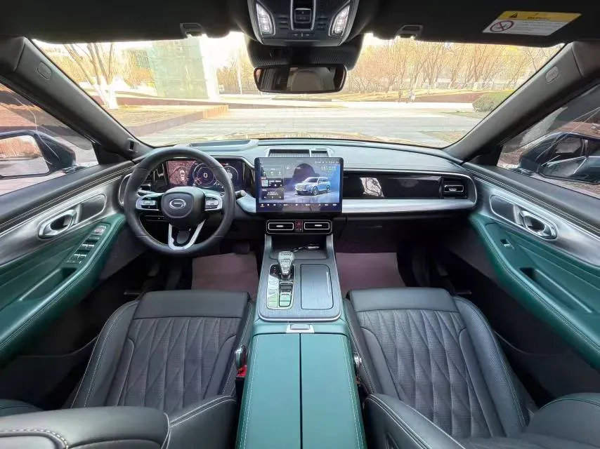 2022 GAC Trumpchi GS8 2.0T 252HP L4 8AT,autocango,china used car exporter,china ev exporter,chinese used car exporter,chinese used ev exporter