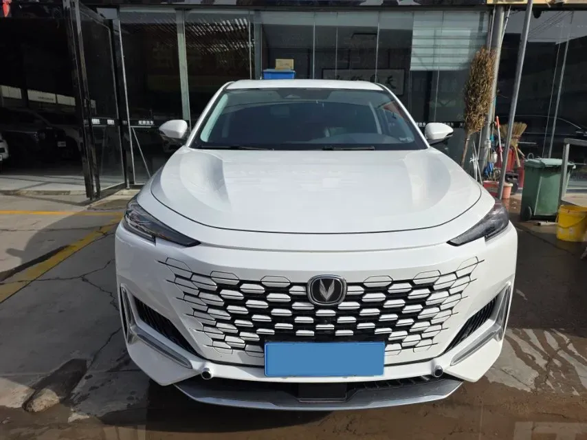 2021 ChangAn UNI-K 2.0T 233HP L4 8AT,autocango,china used car exporter,china ev exporter,chinese used car exporter,chinese used ev exporter
