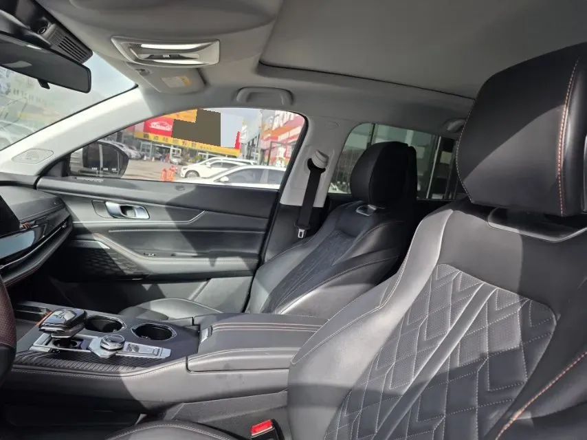 2021 ChangAn UNI-K 2.0T 233HP L4 8AT,autocango,china used car exporter,china ev exporter,chinese used car exporter,chinese used ev exporter