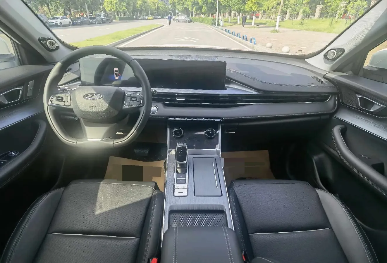 2022 Chery Tiggo 7 Plus 1.5T 156HP L4 CVT,autocango,china used car exporter,china ev exporter,chinese used car exporter,chinese used ev exporter