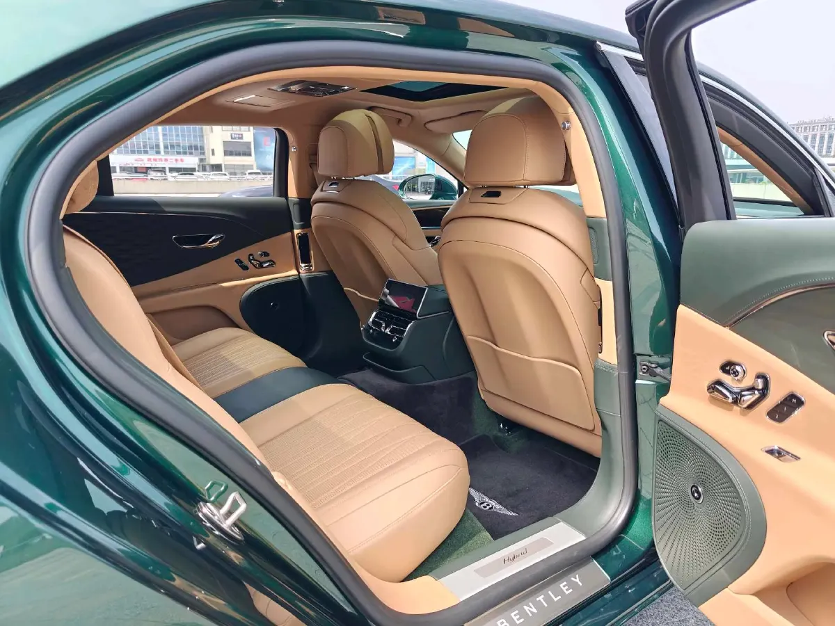 2022 Bentley Flying Spur 2.9T 416HP V6 8DCT PHEV 18KWH,autocango,china used car exporter,china ev exporter,chinese used car exporter,chinese used ev exporter
