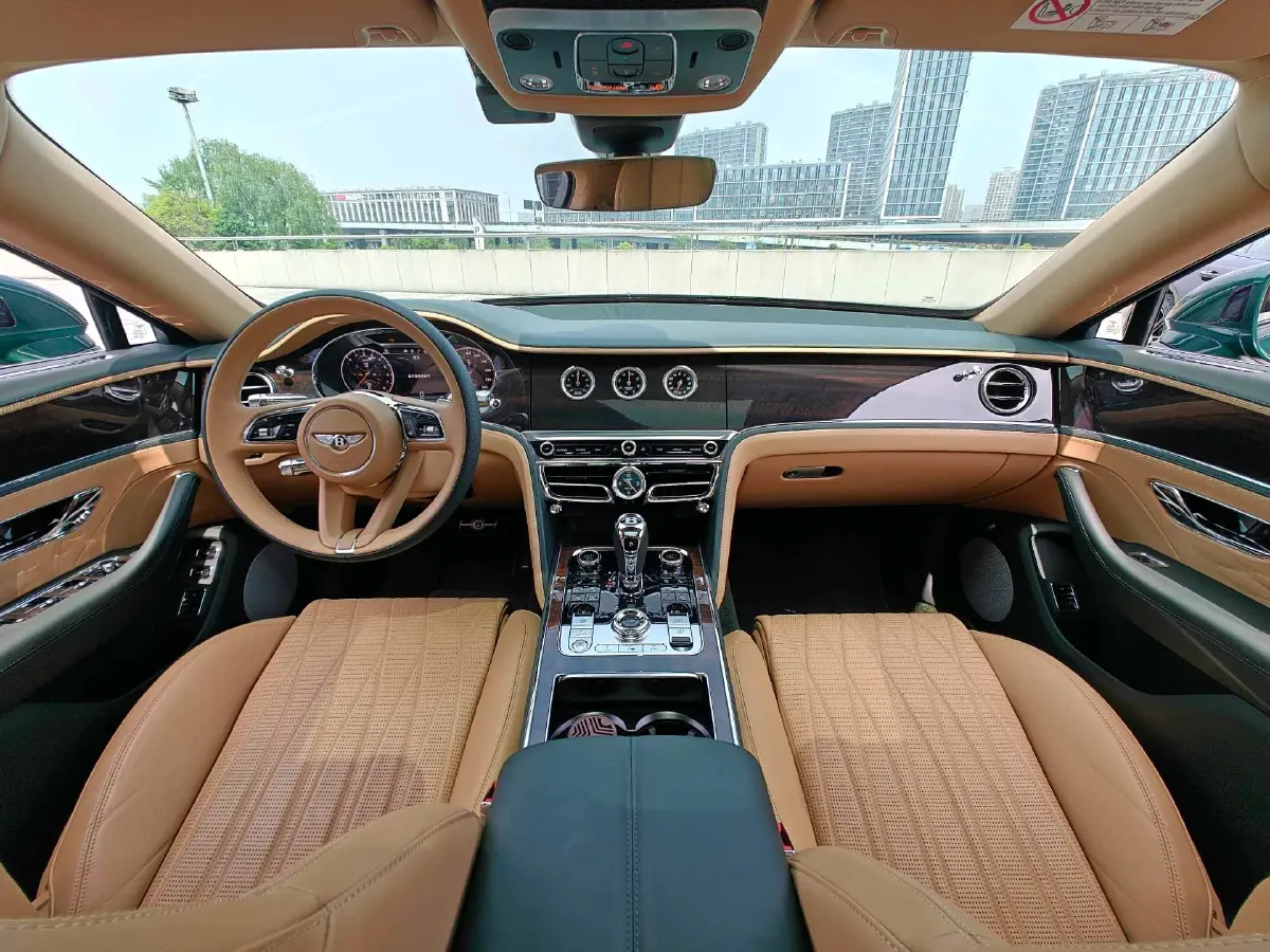 2022 Bentley Flying Spur 2.9T 416HP V6 8DCT PHEV 18KWH,autocango,china used car exporter,china ev exporter,chinese used car exporter,chinese used ev exporter