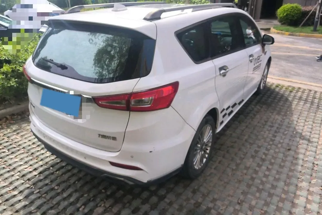 2017 LiFan XuanLang 1.8L 133HP L4 5MT,autocango,china used car exporter,china ev exporter,chinese used car exporter,chinese used ev exporter