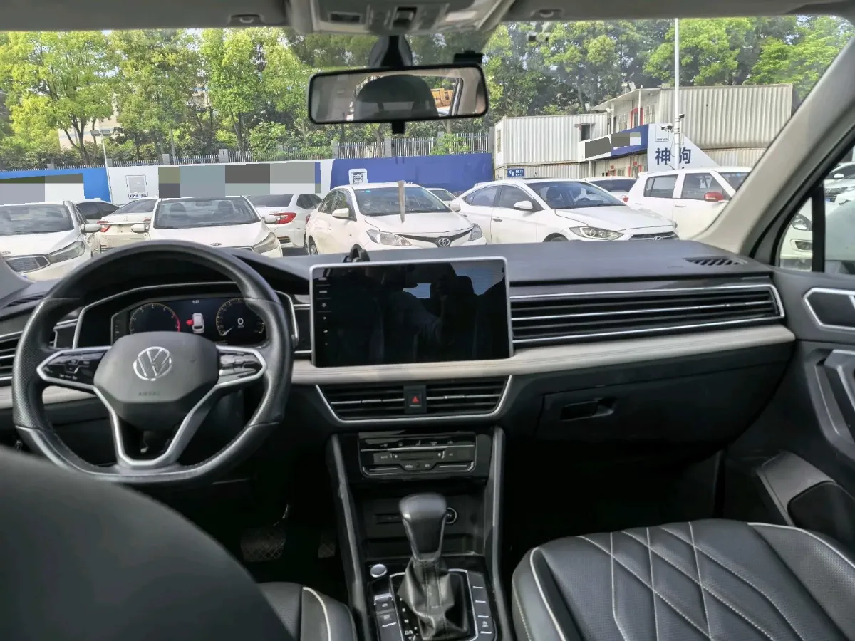 2023 Volkswagen Tiguan L 1.5T 160HP L4 7DCT,autocango,china used car exporter,china ev exporter,chinese used car exporter,chinese used ev exporter