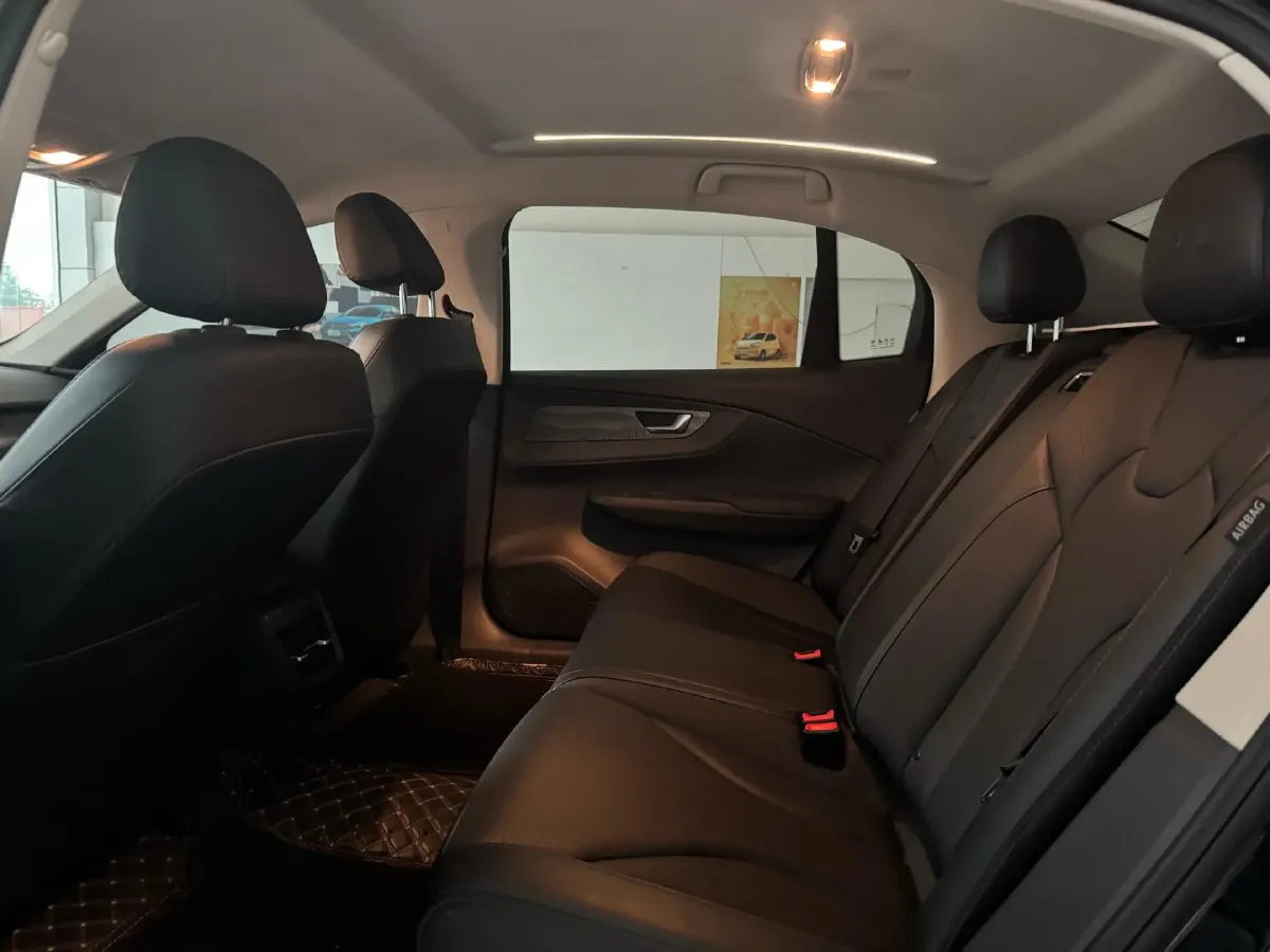 2022 HongQi E-QM5 BEV 54KWH,autocango,china used car exporter,china ev exporter,chinese used car exporter,chinese used ev exporter