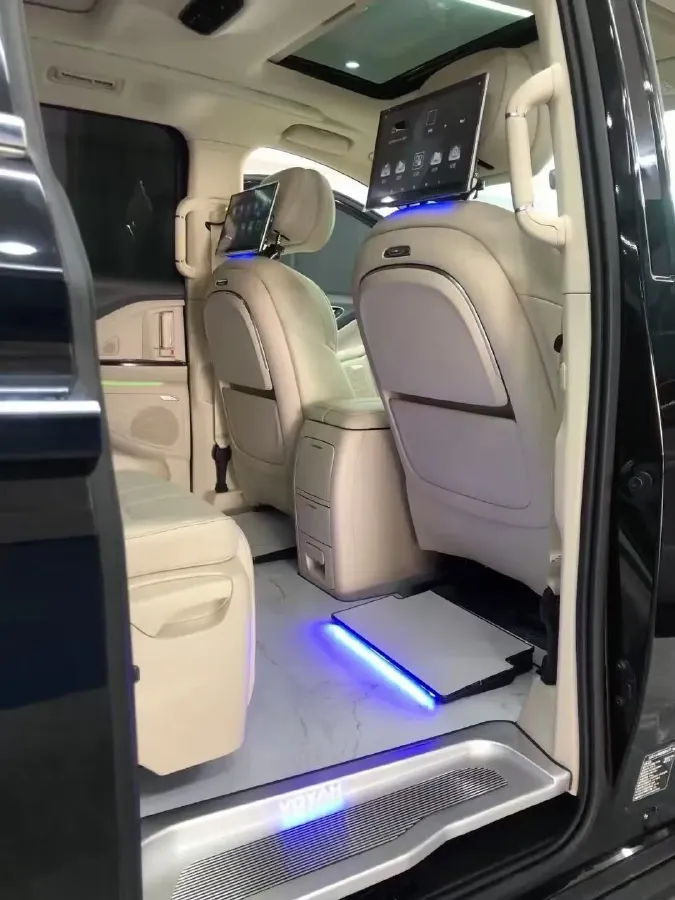 2022 Voyah Dream 1.5T 136HP L4 PHEV 25.57KWH,autocango,china used car exporter,china ev exporter,chinese used car exporter,chinese used ev exporter