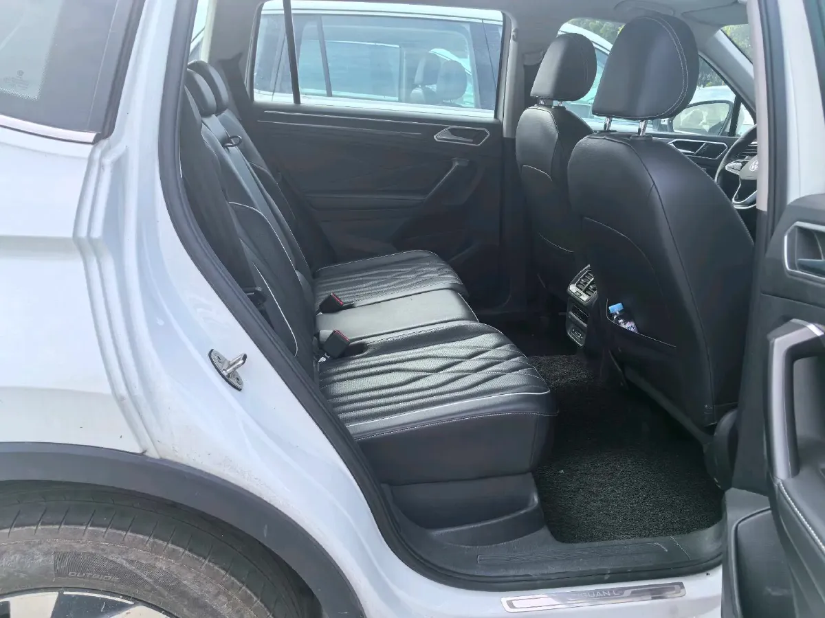 2023 Volkswagen Tiguan L 1.5T 160HP L4 7DCT,autocango,china used car exporter,china ev exporter,chinese used car exporter,chinese used ev exporter