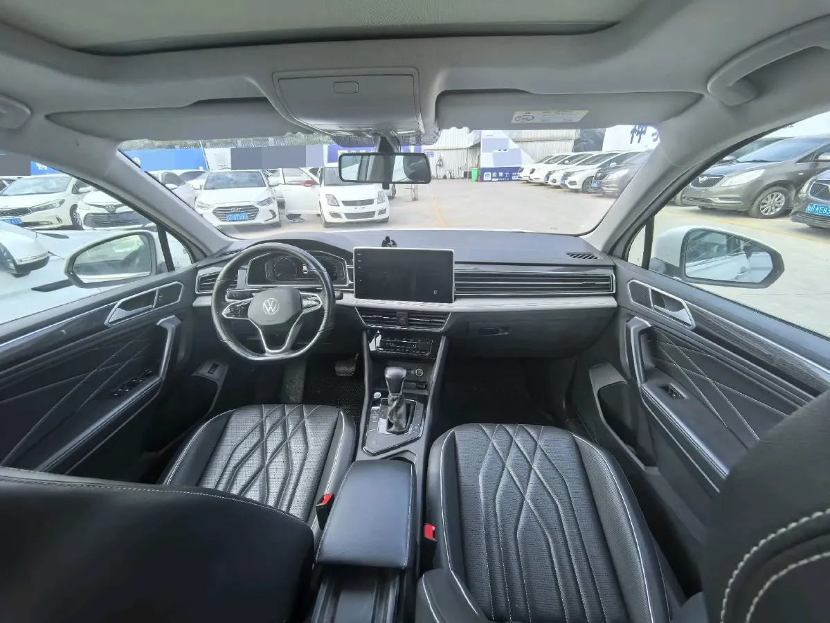 2023 Volkswagen Tiguan L 1.5T 160HP L4 7DCT,autocango,china used car exporter,china ev exporter,chinese used car exporter,chinese used ev exporter