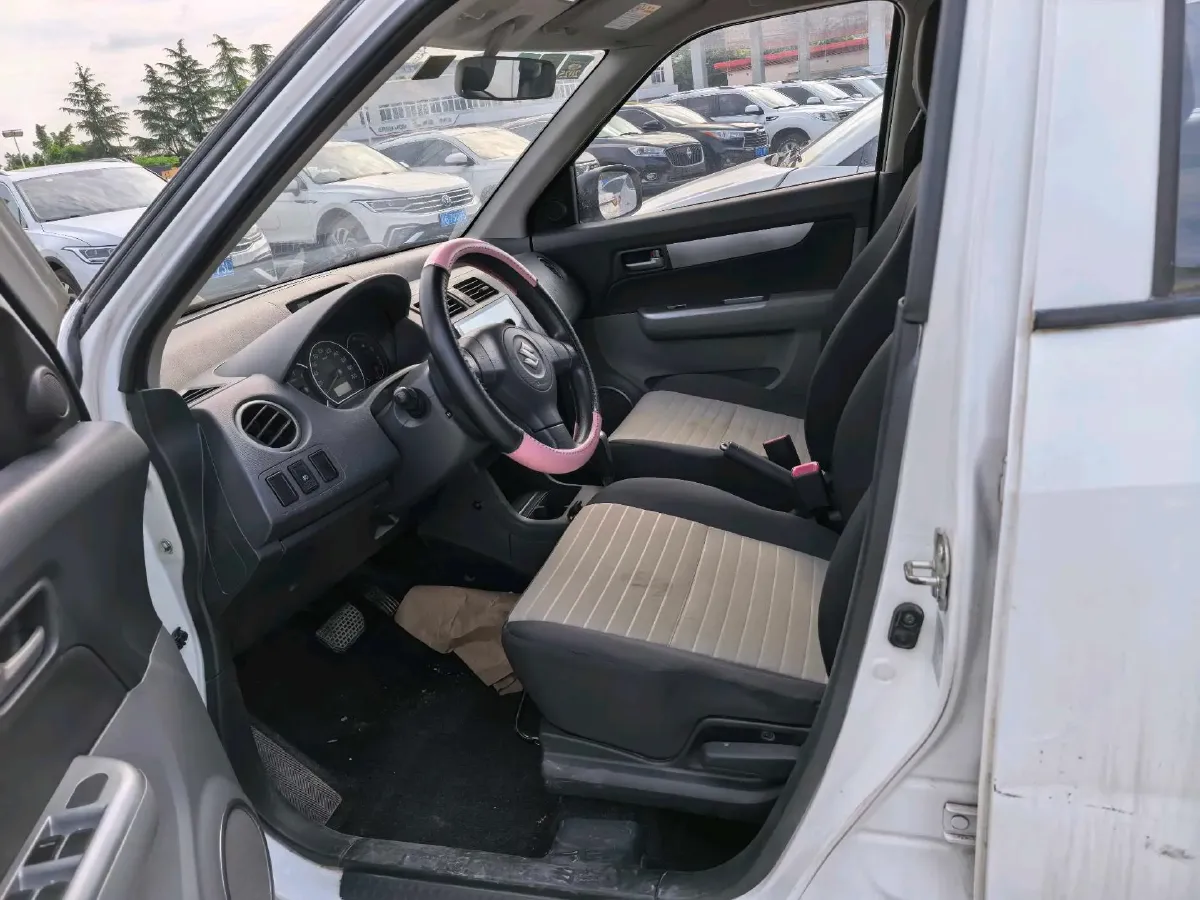 2016 Suzuki Swift 1.5L 103HP L4 4AT,autocango,china used car exporter,china ev exporter,chinese used car exporter,chinese used ev exporter