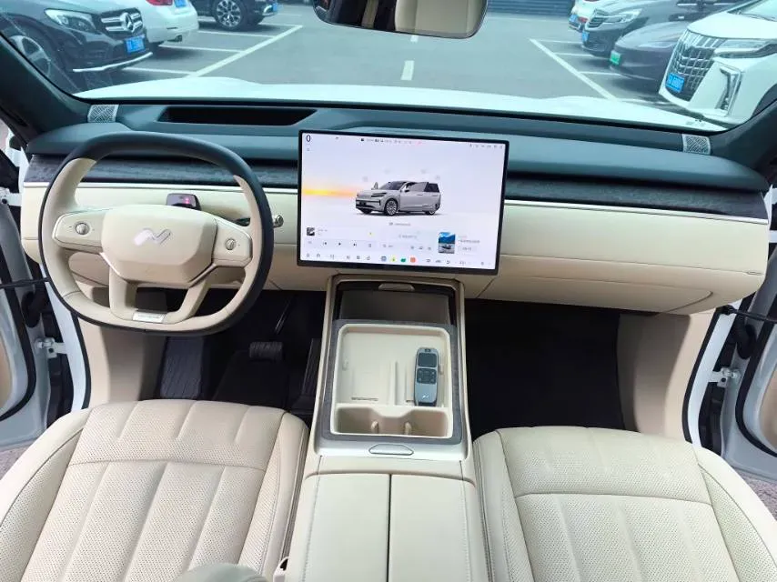 2025 ONVO L90 BEV,autocango,china used car exporter,china ev exporter,chinese used car exporter,chinese used ev exporter