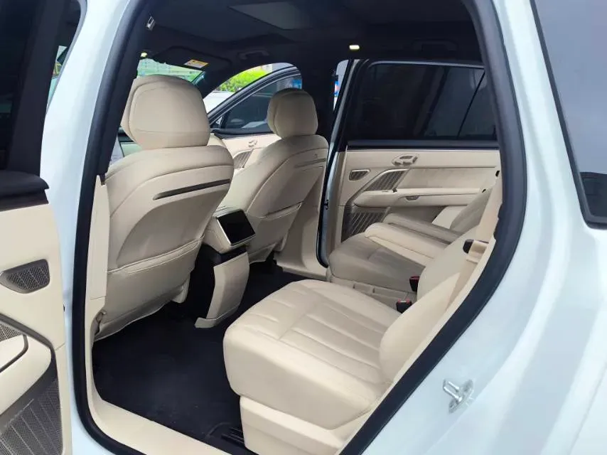 2025 ONVO L90 BEV,autocango,china used car exporter,china ev exporter,chinese used car exporter,chinese used ev exporter