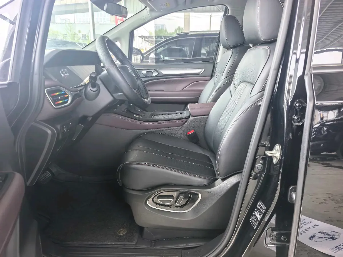 2023 GAC Trumpchi M6 1.5T 177HP L4 7DCT,autocango,china used car exporter,china ev exporter,chinese used car exporter,chinese used ev exporter