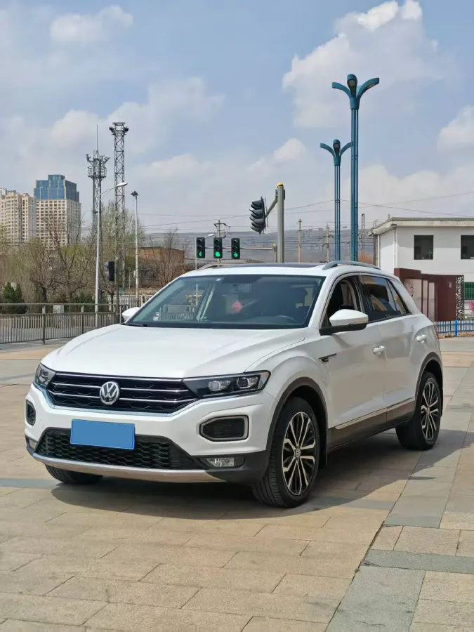 2019 Volkswagen T-Roc 1.4T 131HP L4 7DCT,autocango,china used car exporter,china ev exporter,chinese used car exporter,chinese used ev exporter