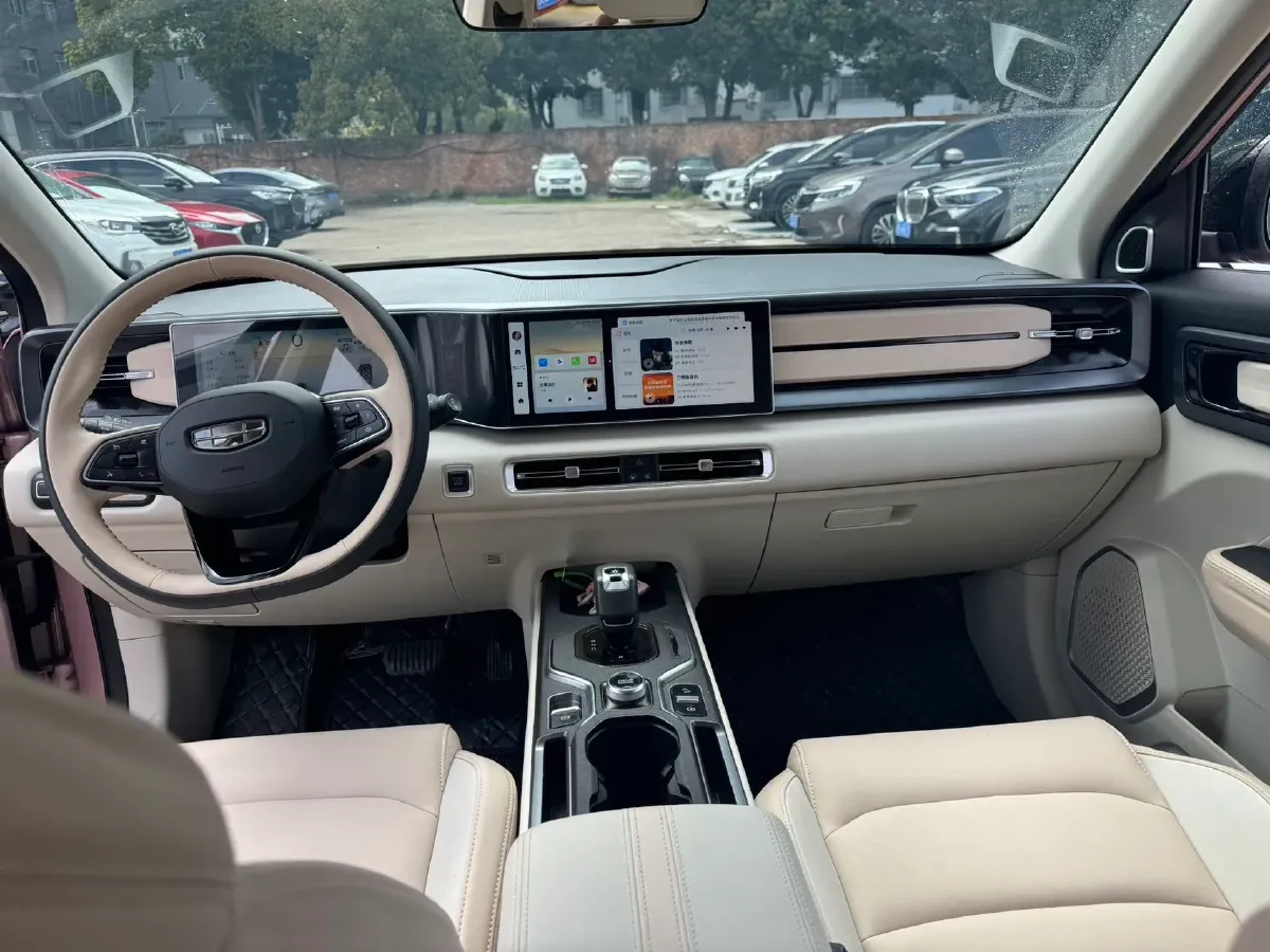 2023 Geely ICON 1.5T 181HP L4 7DCT,autocango,china used car exporter,china ev exporter,chinese used car exporter,chinese used ev exporter