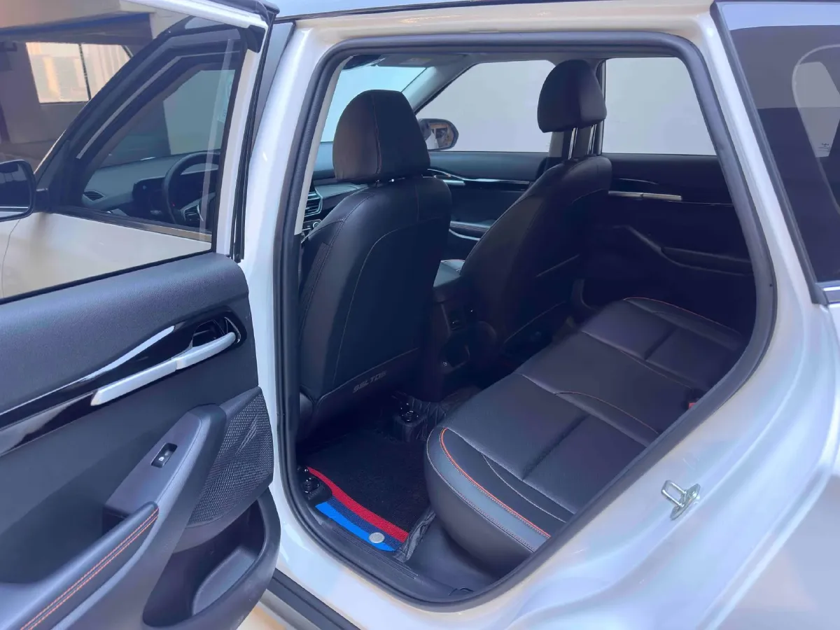 2023 Kia Seltos 1.5L 115HP L4 CVT,autocango,china used car exporter,china ev exporter,chinese used car exporter,chinese used ev exporter