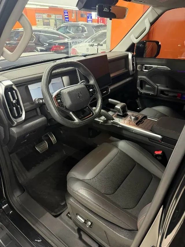 2024 Jetour Traveller 2.0T 254HP L4 7DCT,autocango,china used car exporter,china ev exporter,chinese used car exporter,chinese used ev exporter