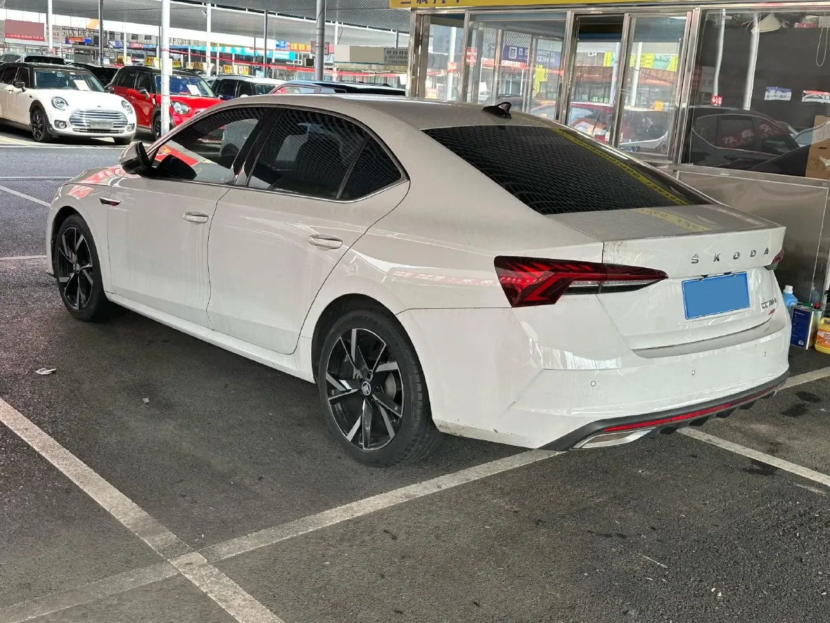 2021 Skoda Octavia 1.4T 150HP L4 7DCT,autocango,china used car exporter,china ev exporter,chinese used car exporter,chinese used ev exporter