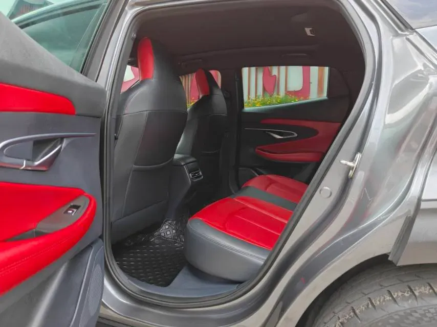 2022 ChangAn UNI-T 1.5T 188HP L4 7DCT,autocango,china used car exporter,china ev exporter,chinese used car exporter,chinese used ev exporter