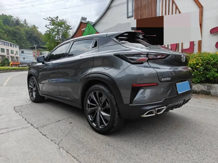 2022 ChangAn UNI-T 1.5T 188HP L4 7DCT,autocango,china used car exporter,china ev exporter,chinese used car exporter,chinese used ev exporter