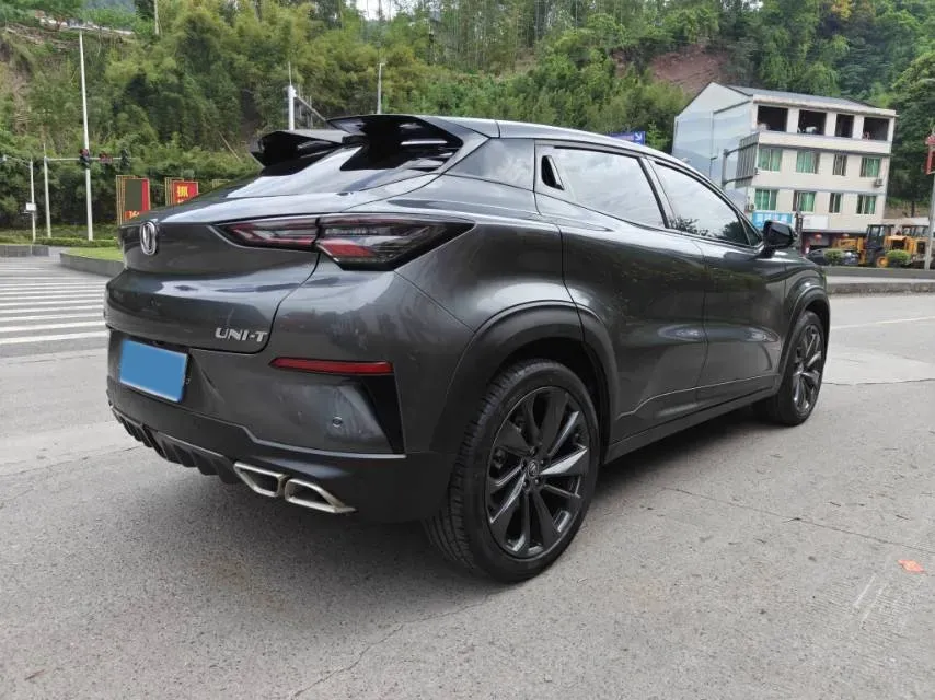 2022 ChangAn UNI-T 1.5T 188HP L4 7DCT,autocango,china used car exporter,china ev exporter,chinese used car exporter,chinese used ev exporter