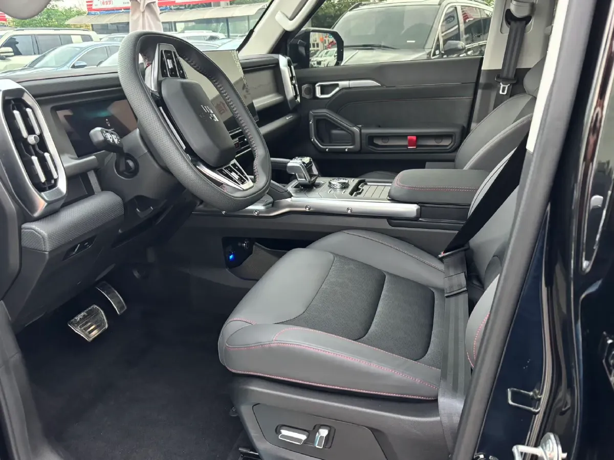 2023 Jetour Traveller 2.0T 254HP L4 8AT,autocango,china used car exporter,china ev exporter,chinese used car exporter,chinese used ev exporter