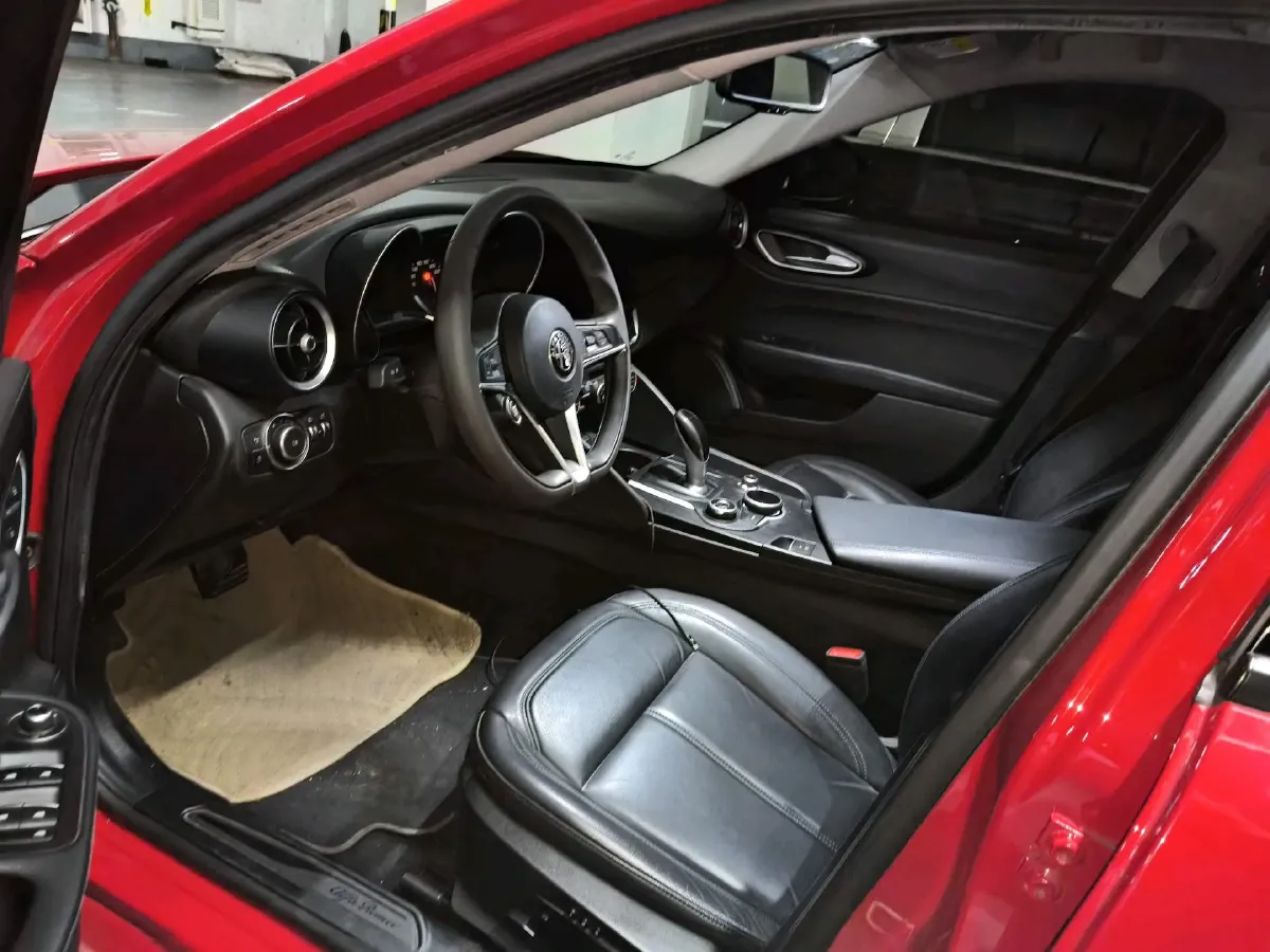 2017 Toyota Highlander 2.0T 220HP L4 6AT,autocango,china used car exporter,china ev exporter,chinese used car exporter,chinese used ev exporter