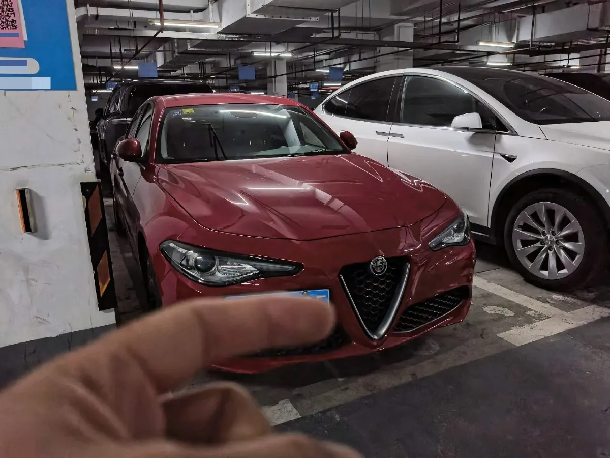 2017 Toyota Highlander 2.0T 220HP L4 6AT,autocango,china used car exporter,china ev exporter,chinese used car exporter,chinese used ev exporter