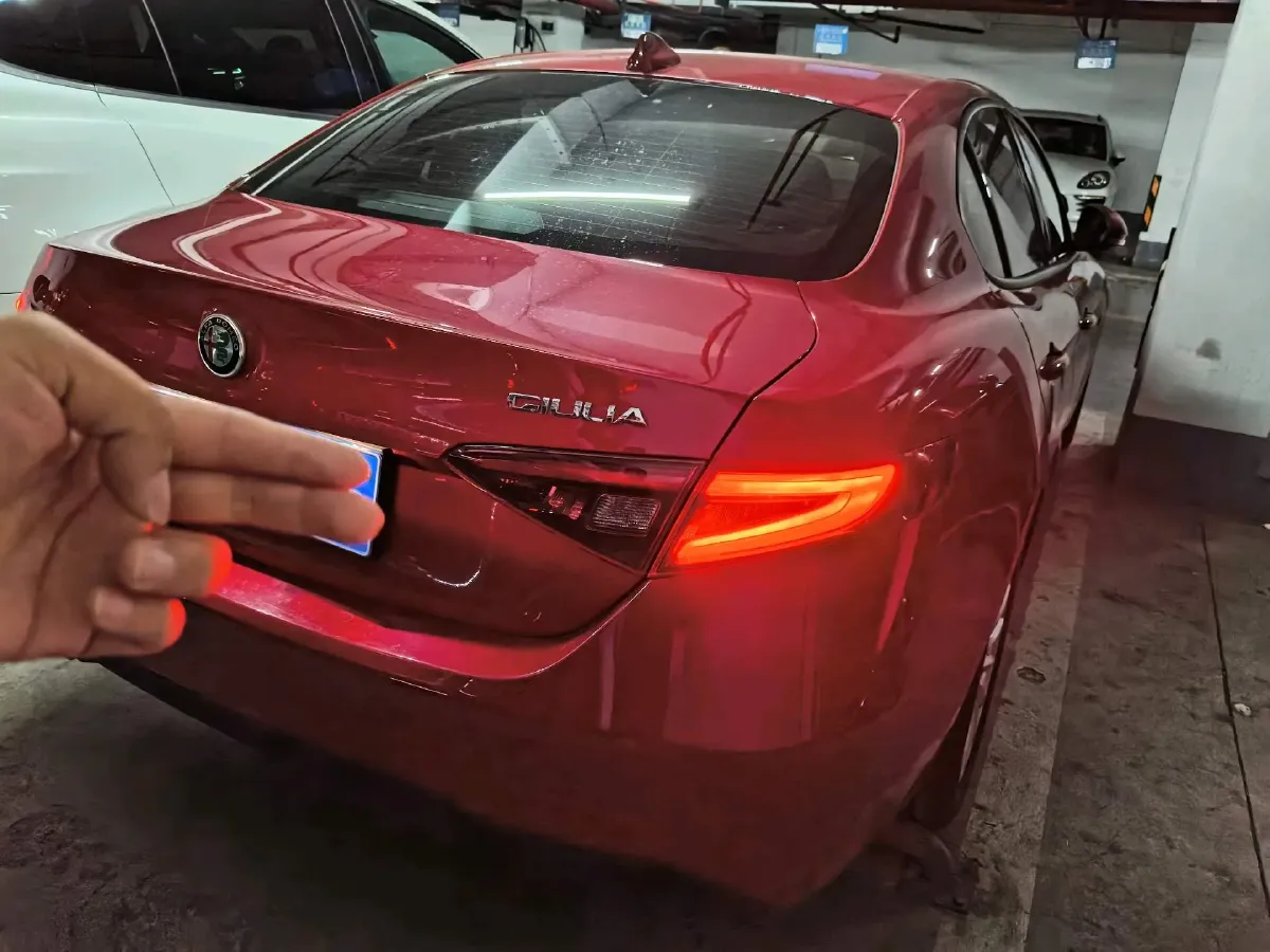 2017 Toyota Highlander 2.0T 220HP L4 6AT,autocango,china used car exporter,china ev exporter,chinese used car exporter,chinese used ev exporter