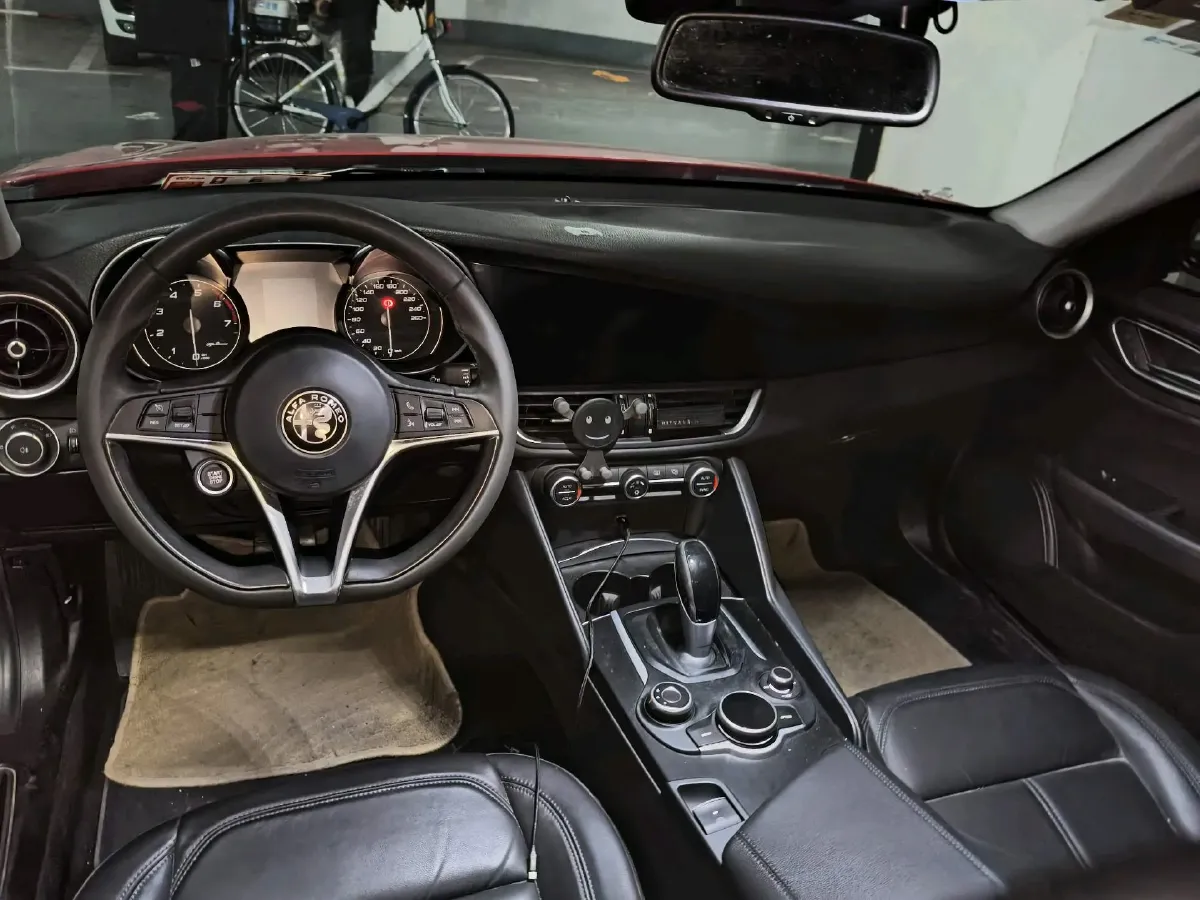 2017 Toyota Highlander 2.0T 220HP L4 6AT,autocango,china used car exporter,china ev exporter,chinese used car exporter,chinese used ev exporter