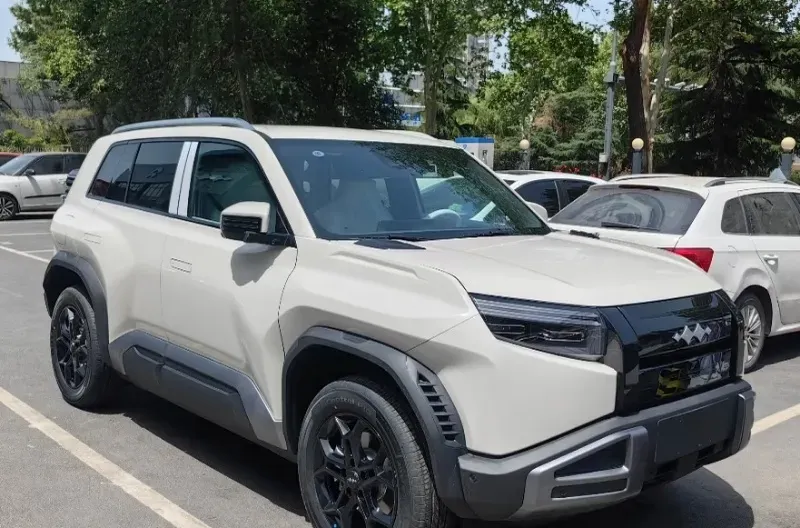 2025 FangChengBao Tai 3 BEV,autocango,china used car exporter,china ev exporter,chinese used car exporter,chinese used ev exporter