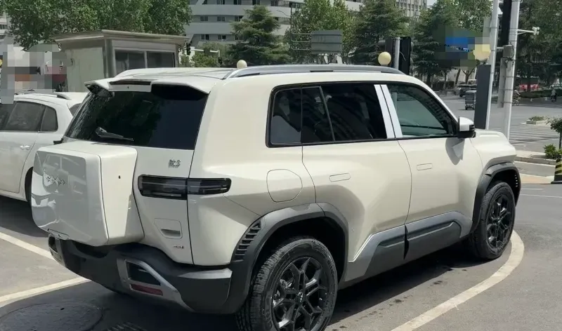 2025 FangChengBao Tai 3 BEV,autocango,china used car exporter,china ev exporter,chinese used car exporter,chinese used ev exporter