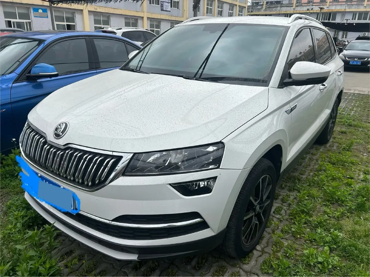 2021 Skoda Karoq 1.4T 150HP L4 7DCT,autocango,china used car exporter,china ev exporter,chinese used car exporter,chinese used ev exporter