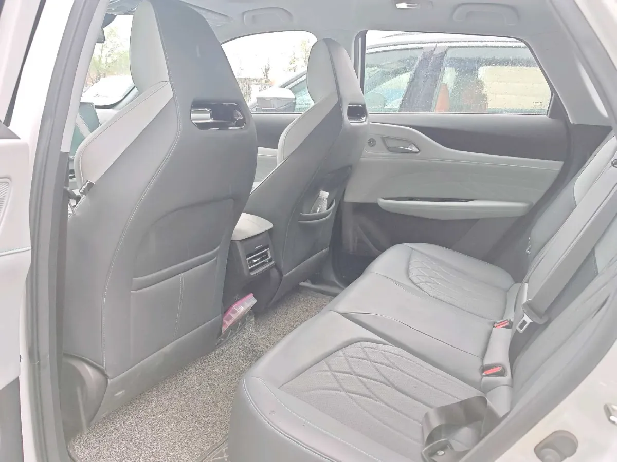 2024 ChangAn UNI-Z 1.5L 98HP L4 E-CVT PHEV 18.4KWH,autocango,china used car exporter,china ev exporter,chinese used car exporter,chinese used ev exporter