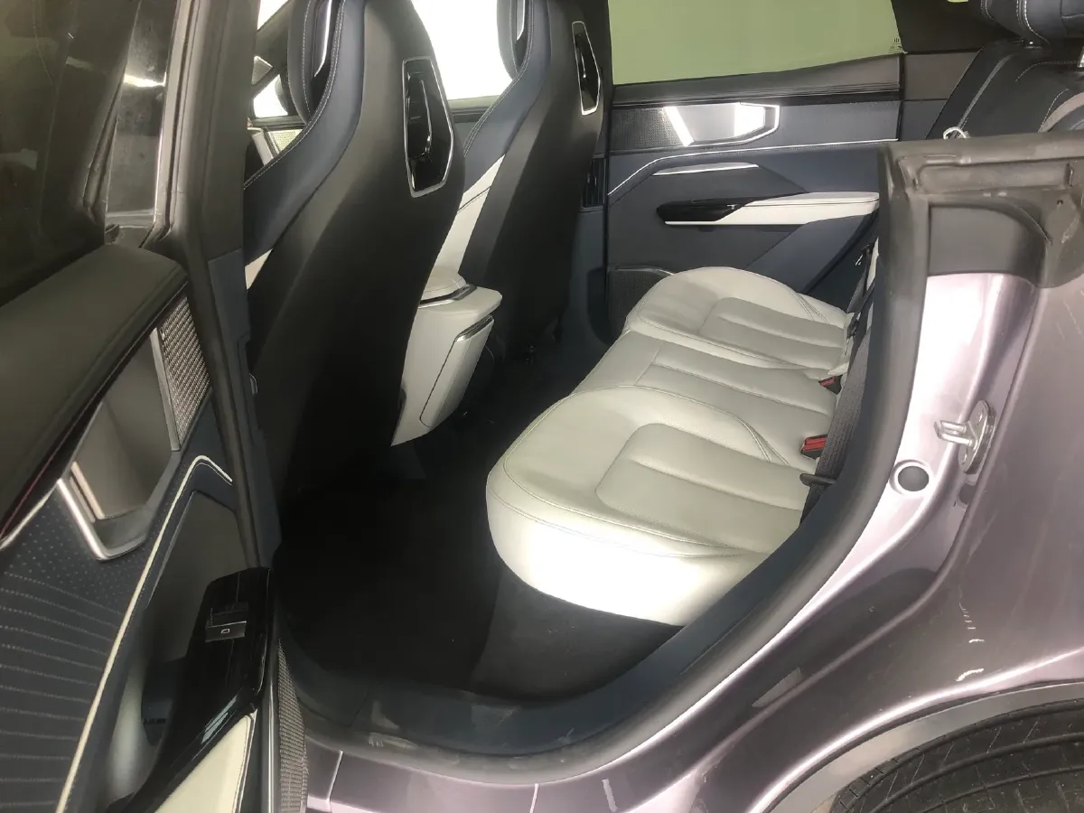 2023 HiPhi Y BEV 115KWH,autocango,china used car exporter,china ev exporter,chinese used car exporter,chinese used ev exporter