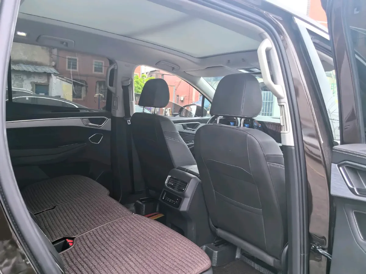 2021 Volkswagen Talagon 2.0T 220HP L4 7DCT,autocango,china used car exporter,china ev exporter,chinese used car exporter,chinese used ev exporter