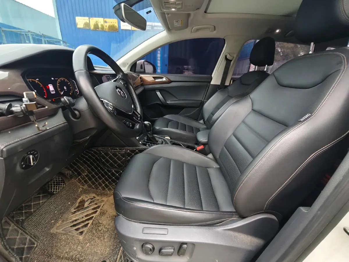 2020 Volkswagen Tharu 2.0T 186HP L4 7DCT,autocango,china used car exporter,china ev exporter,chinese used car exporter,chinese used ev exporter