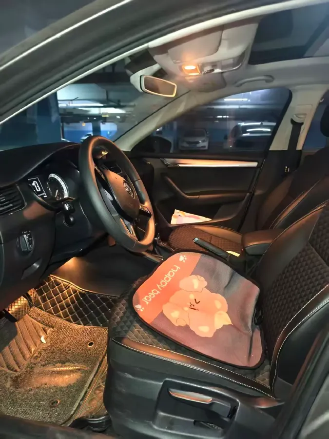 2019 Skoda Octavia 1.4T 150HP L4 7DCT,autocango,china used car exporter,china ev exporter,chinese used car exporter,chinese used ev exporter