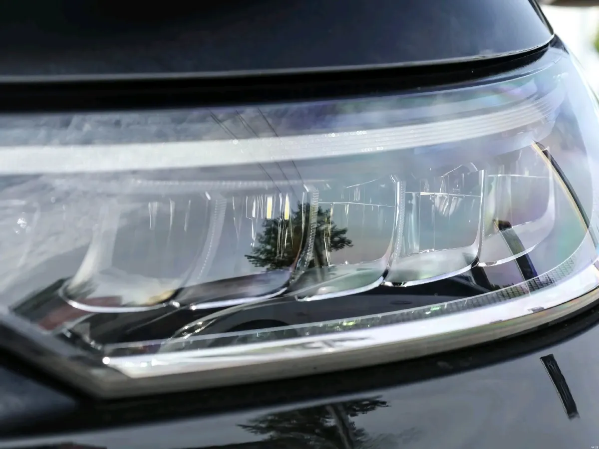 2026 Voyah Dream 1.5T 150HP L4 PHEV,autocango,china used car exporter,china ev exporter,chinese used car exporter,chinese used ev exporter