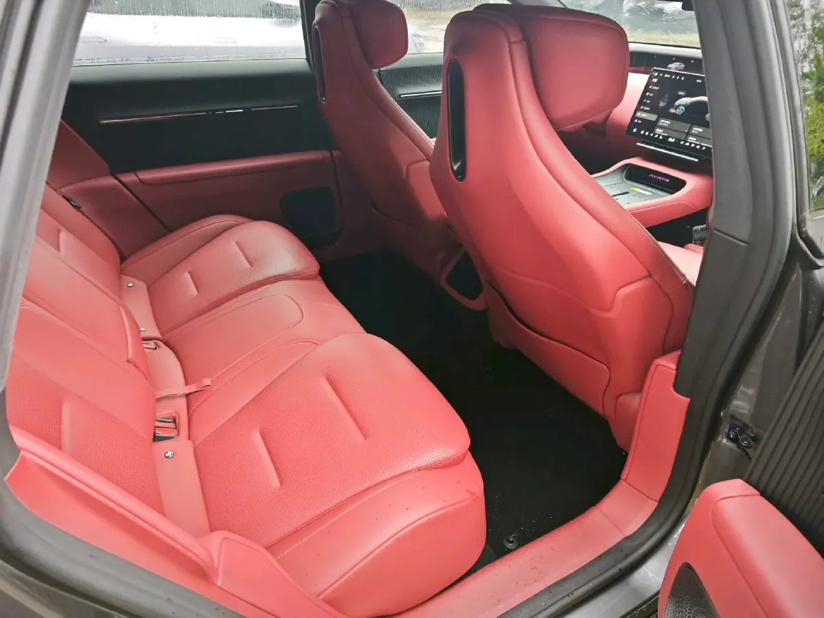 2025 Avatr 12 1.5T 156HP L4 REEV 39.05KWH,autocango,china used car exporter,china ev exporter,chinese used car exporter,chinese used ev exporter