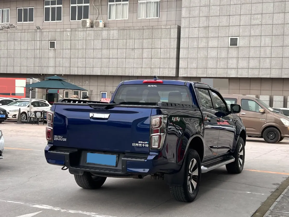 2021 Isuzu D-MAX 1.9T 163HP L4 6AT,autocango,china used car exporter,china ev exporter,chinese used car exporter,chinese used ev exporter