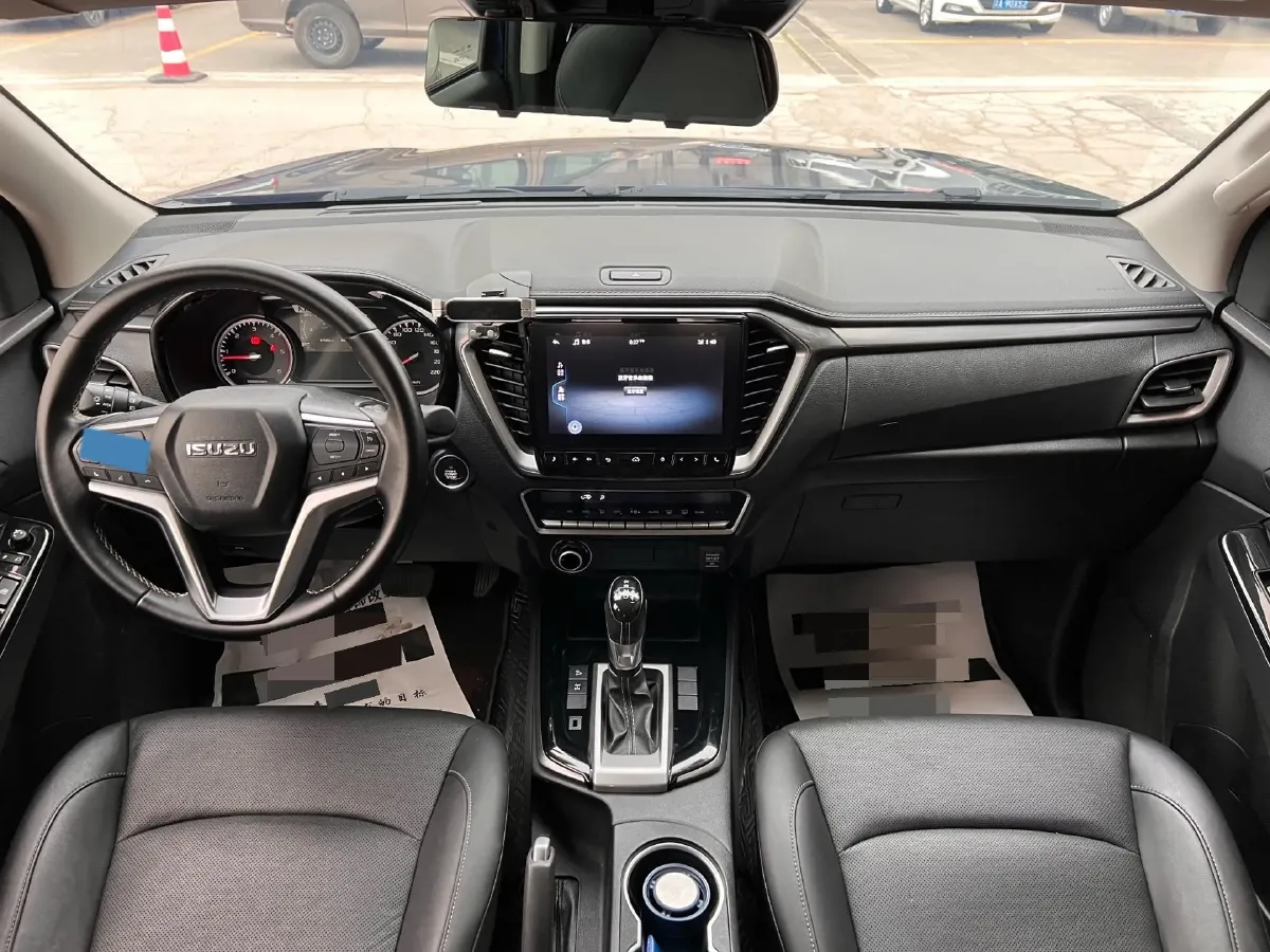 2021 Isuzu D-MAX 1.9T 163HP L4 6AT,autocango,china used car exporter,china ev exporter,chinese used car exporter,chinese used ev exporter