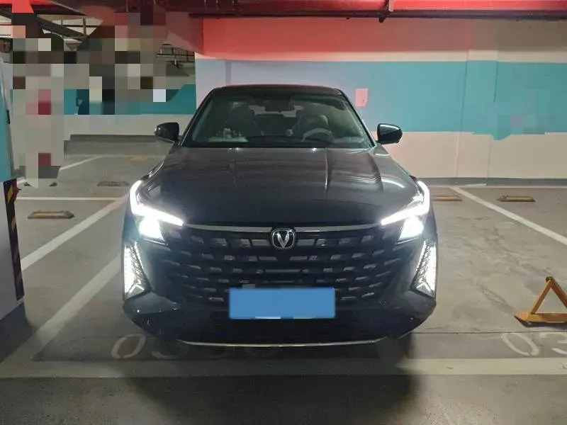 2024 ChangAn UNI-Z 1.5L 98HP L4 E-CVT PHEV 18.4KWH,autocango,china used car exporter,china ev exporter,chinese used car exporter,chinese used ev exporter