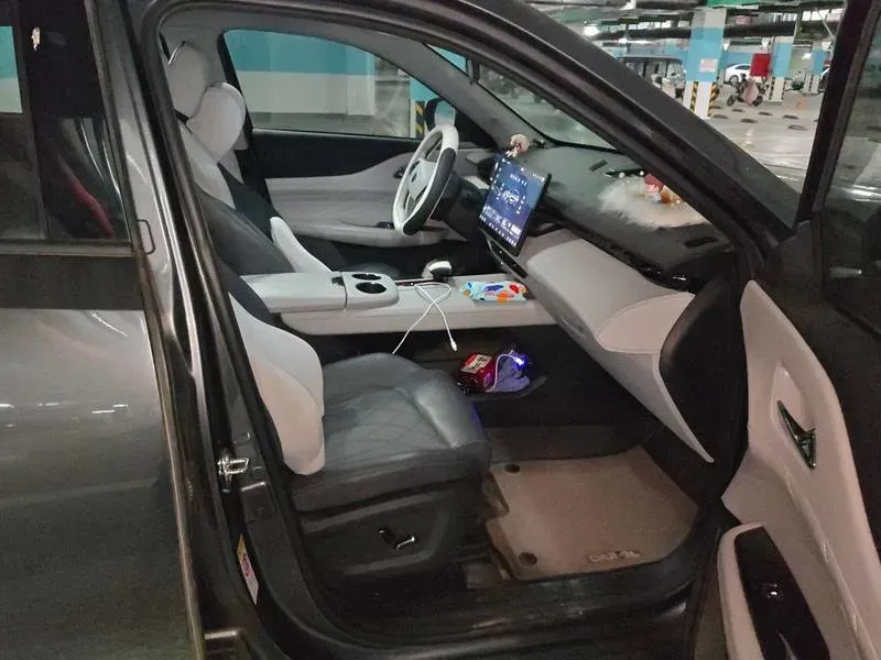 2024 ChangAn UNI-Z 1.5L 98HP L4 E-CVT PHEV 18.4KWH,autocango,china used car exporter,china ev exporter,chinese used car exporter,chinese used ev exporter