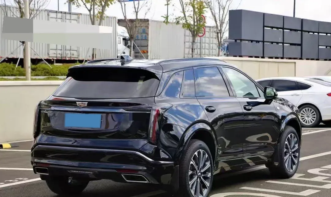 2025 Cadillac XT5 2.0T 237HP L4 9AT,autocango,china used car exporter,china ev exporter,chinese used car exporter,chinese used ev exporter
